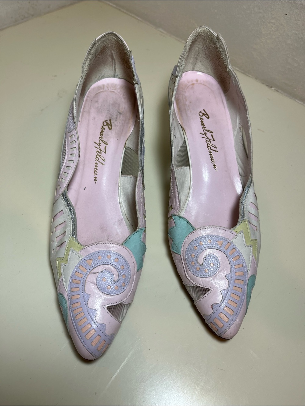 Beverly Feldman pastel colored shoes size 8 1/2 N